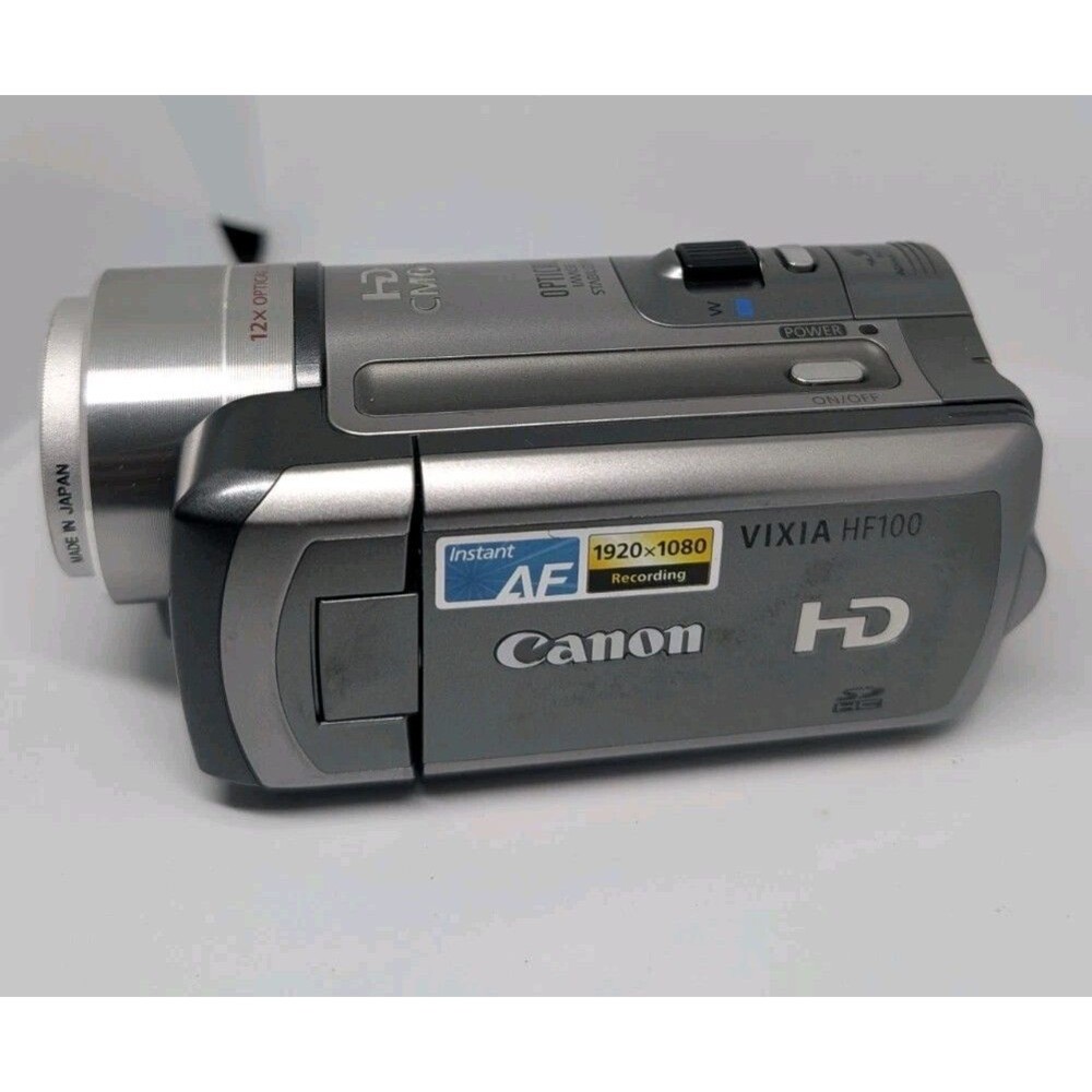 Canon VIXIA HF100 HD Flash Memory Camcorder 32GB SD Card Battery Tested